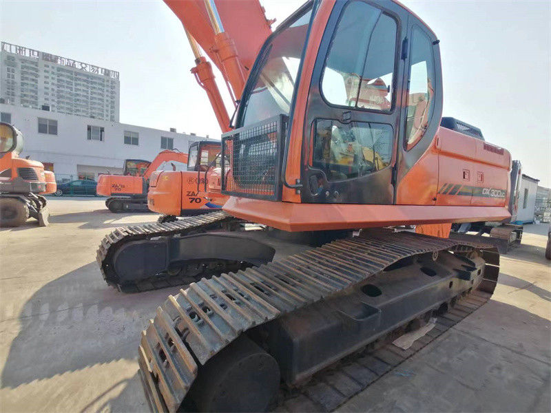 30-tonowa hydrauliczna używana duża koparka gąsienicowa Doosan DX300LC 9C Koparko-ładowarka