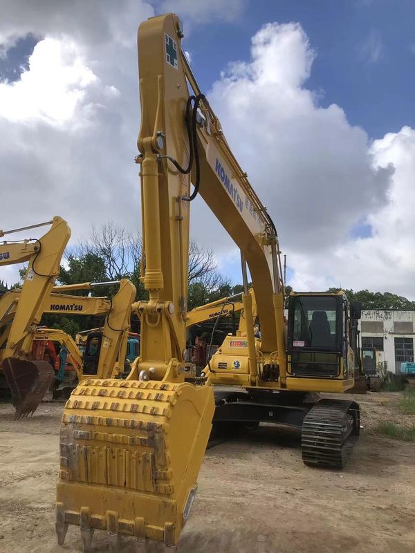 Używana koparka Komatsu PC220-8 22 tony Używana koparka Komatsu PC220
