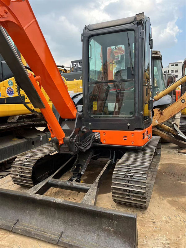 Wykorzystany Mini Ekskawator Hitachi ZX50U Wykorzystany Mini Ekskawator Hitachi ZX50 5 Ton
