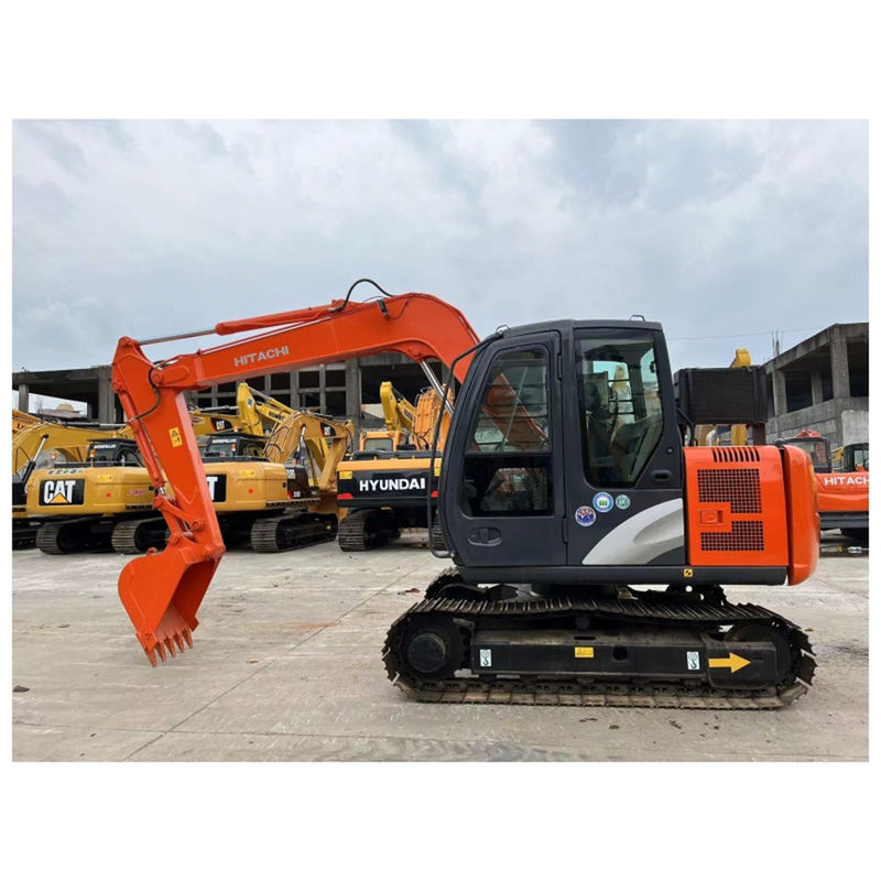 Używany Hitachi ZX70 Koparnia Zaxis70 Mały Koparz Rozkład Ziemi Kolor czerwony