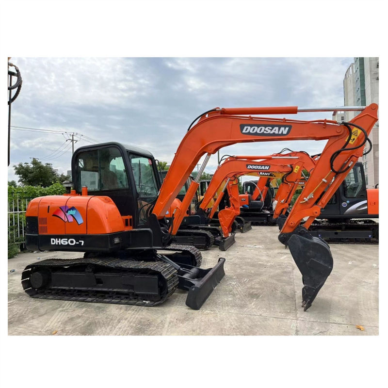 Mała koparka Doosan DH60 Mini Crawler Digger Korea Brand 6ton