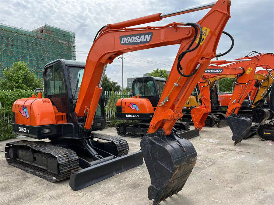 Mała koparka Doosan DH60 Mini Crawler Digger Korea Brand 6ton