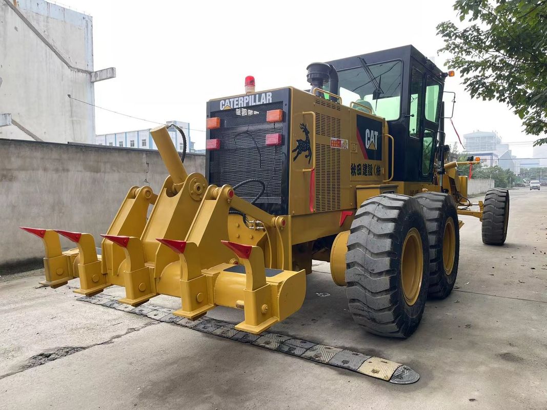 Wykorzystany klaser silnikowy Cat 140H