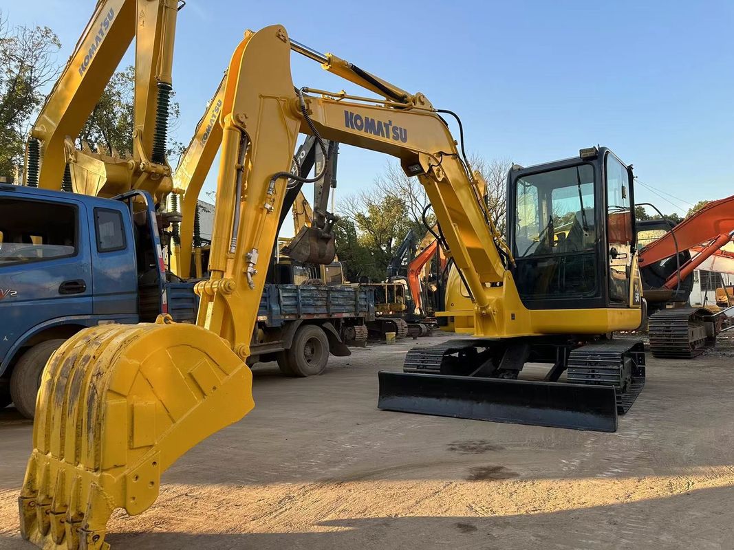 Komatsu PC56-7 Mini Ekskawator w użyciu 5 ton Ekskawator Komatsu W dobrym stanie