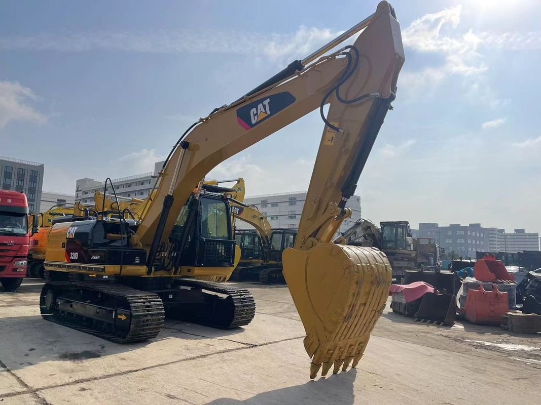 Wykorzystany grabarz Caterpillar 320D z wtryskiem 3066 silnik 20 ton średni CAT 320 grabarz