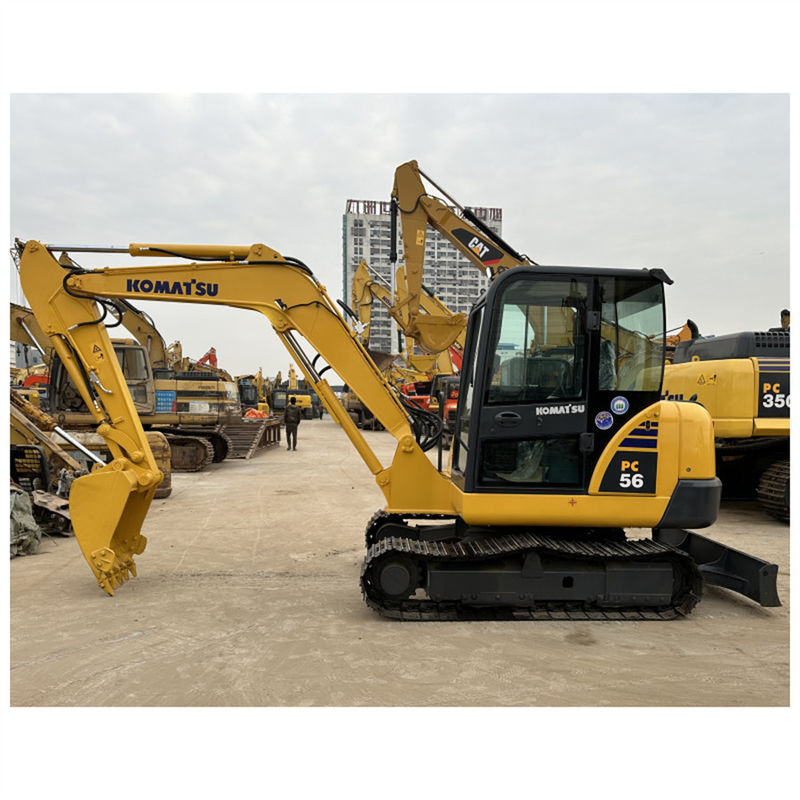 Mały Japonia Komatsu PC56 używany hydrauliczny grabarz Mini rozmiar Waga 5 ton z ostrzem