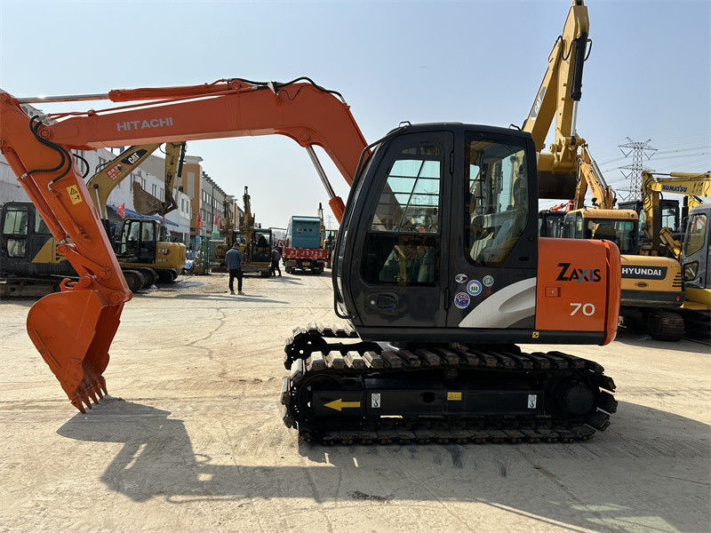 Wykorzystany mini grabarz Hitachi ZX70 z gumowym torem 7 ton grabarz górniczy