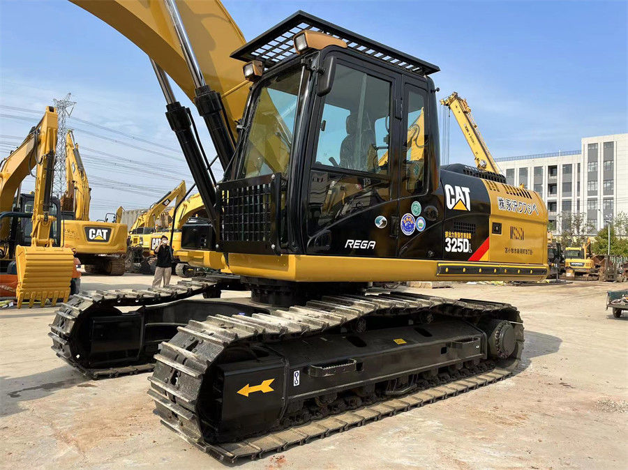 CAT 325DL Hydraulic Excavator Japonia Wytworzony z silnikiem C7 1.4m3 pojemność wiadra.