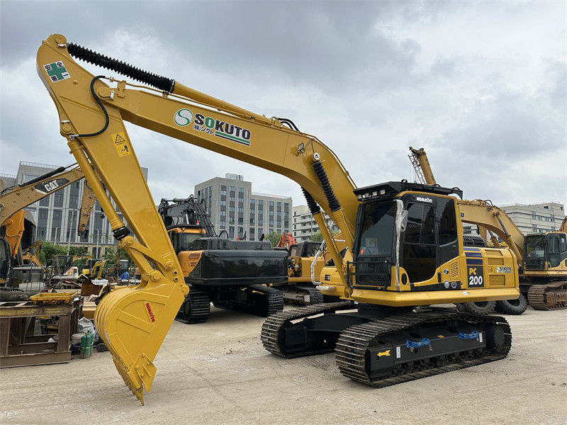 Wyposażony Komatsu PC200-8 Wyposażony Ekskawator z Japonii W doskonałym stanie Średnia wielkość Ekskawator hydrauliczny