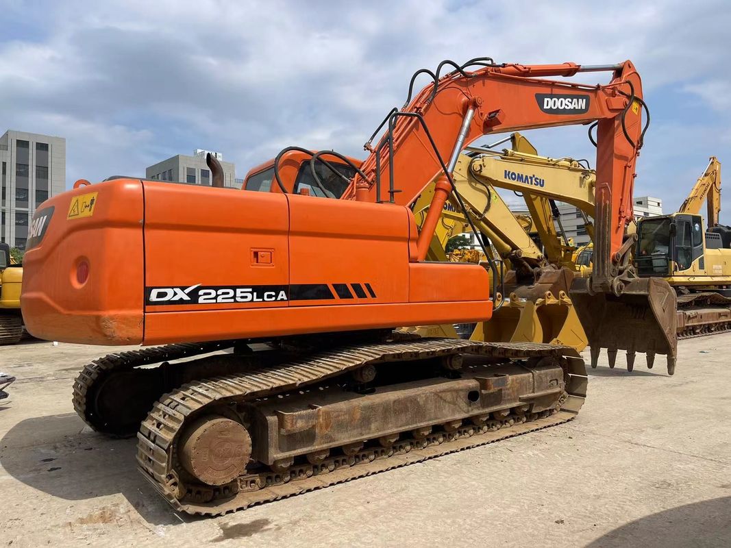 Znajdź idealną parę używana koparka Doosan DX225LCA 22 tony w doskonałym stanie
