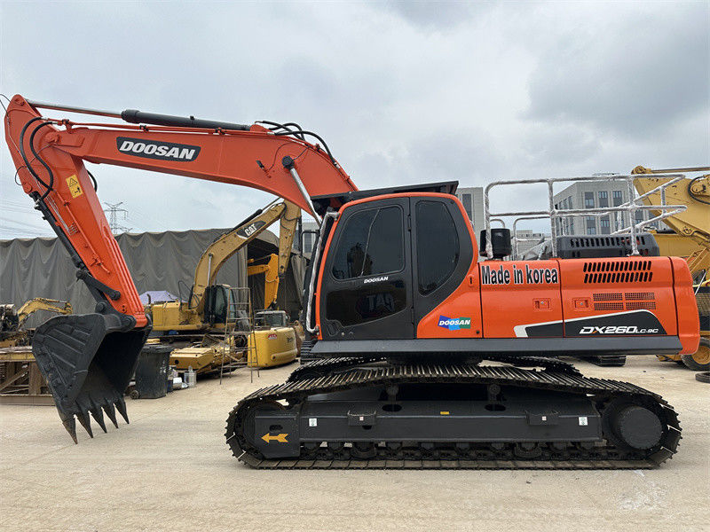 Moc silnika 180 kW Doosan DX260 Używane koparki o pojemności wiadra 1,2 M3