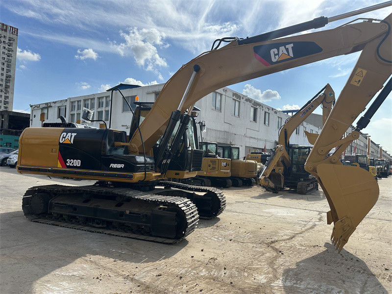 Wykorzystane koparki Cat 320D Wykorzystane koparki z pojemnością 1 M3 wiadra