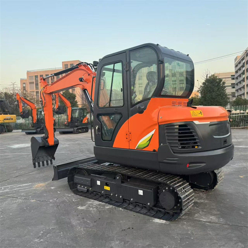 Nowy mini grabarz Doosan DX60E-10N