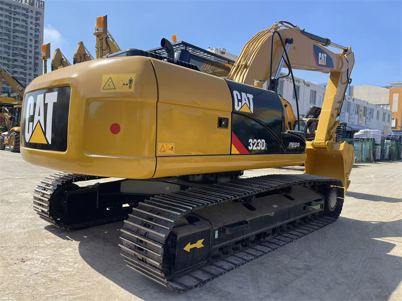 Używana koparka gąsienicowa CAT 23 tony 323DL Używana koparka Caterpillar 320 323