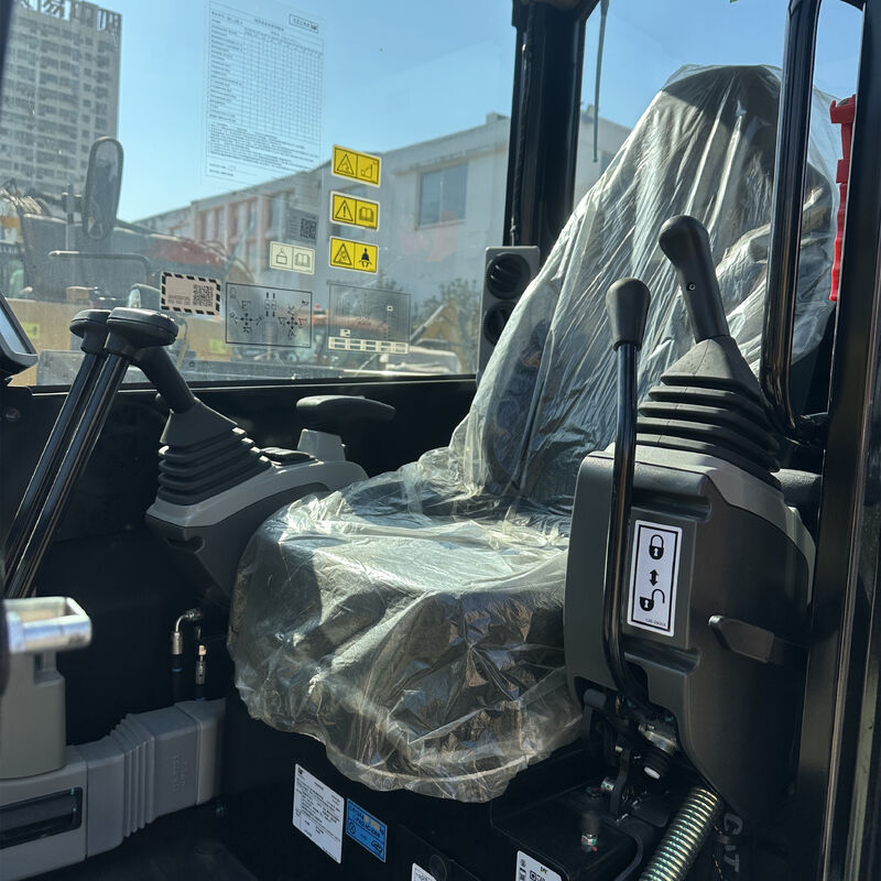 Koparka mini CAT 305 5E z 2024 roku, tylko 5,2 godziny, jak nowa, bardzo niski przebieg, kompaktowa koparka