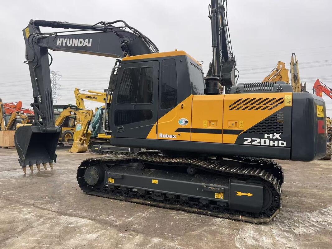 Używany Hyundai Excavator HX220HD Maszyna ciężka klasy 22 ton z wzmocnioną strukturą i mocą 120kw do wydobycia i wydobycia kamieni
