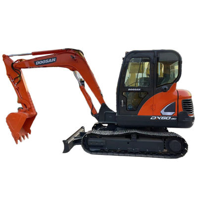 Używana koparka Doosan DX60 9C Minikoparka o wysokiej wydajności z lemieszem