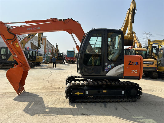 Wykorzystany mini grabarz Hitachi ZX70 z gumowym torem 7 ton grabarz górniczy