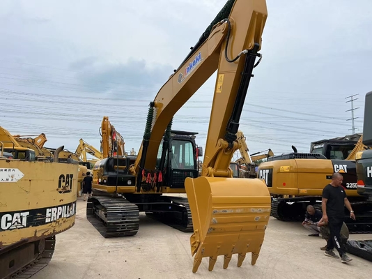 Koparka gąsienicowa Caterpillar 320D2L w dobrym stanie